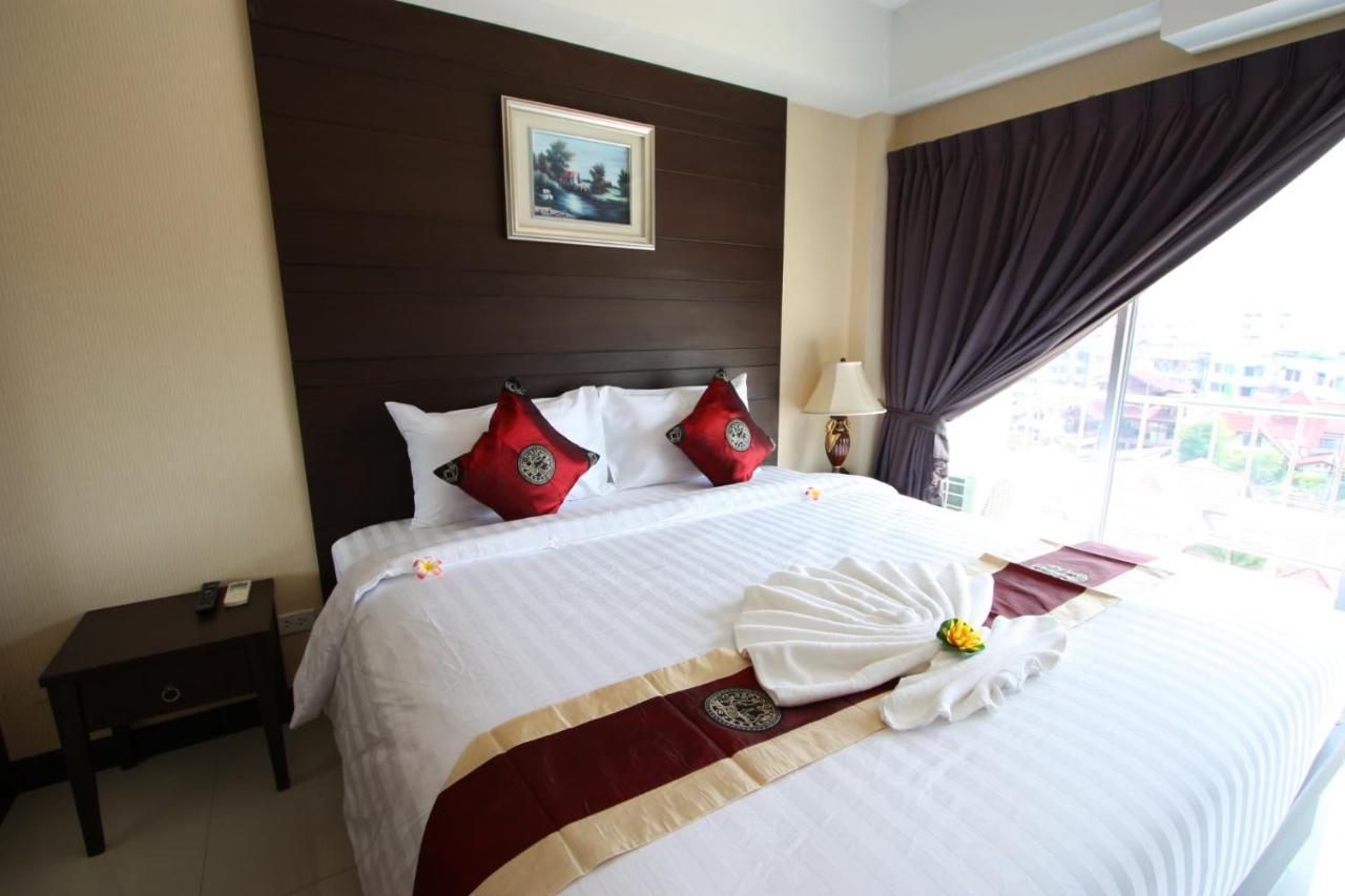 Valhalla Pattaya Hotel Jomtien Beach Exteriör bild