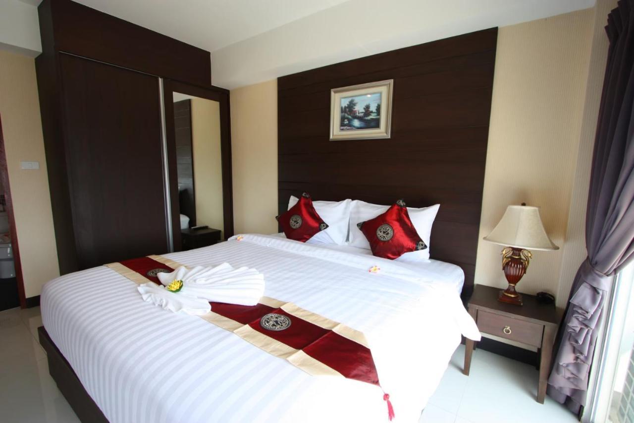 Valhalla Pattaya Hotel Jomtien Beach Exteriör bild