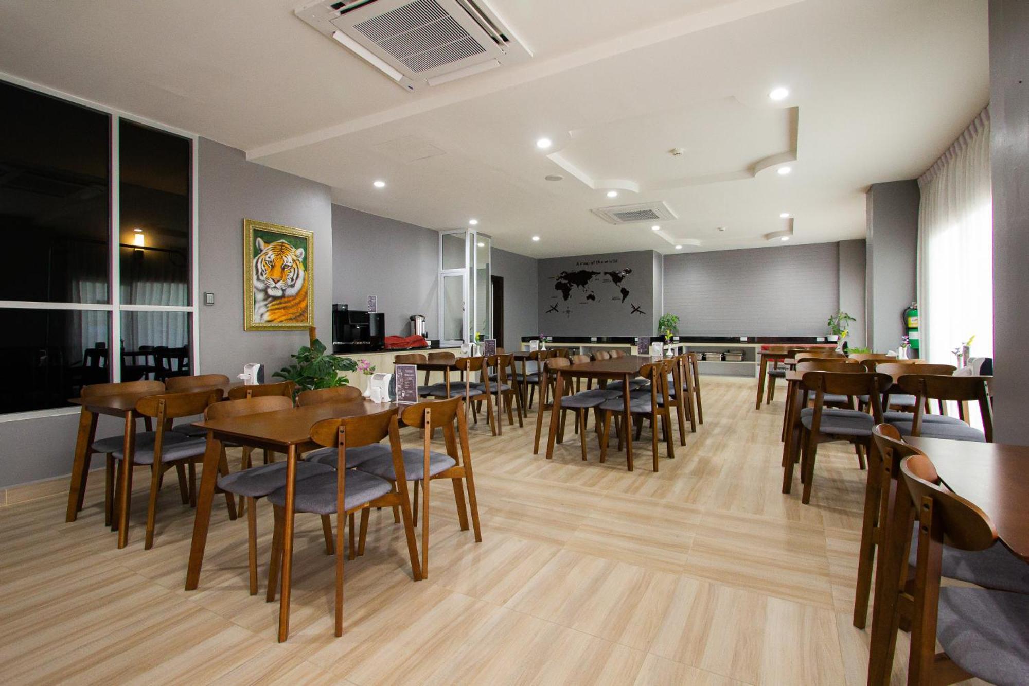Valhalla Pattaya Hotel Jomtien Beach Exteriör bild